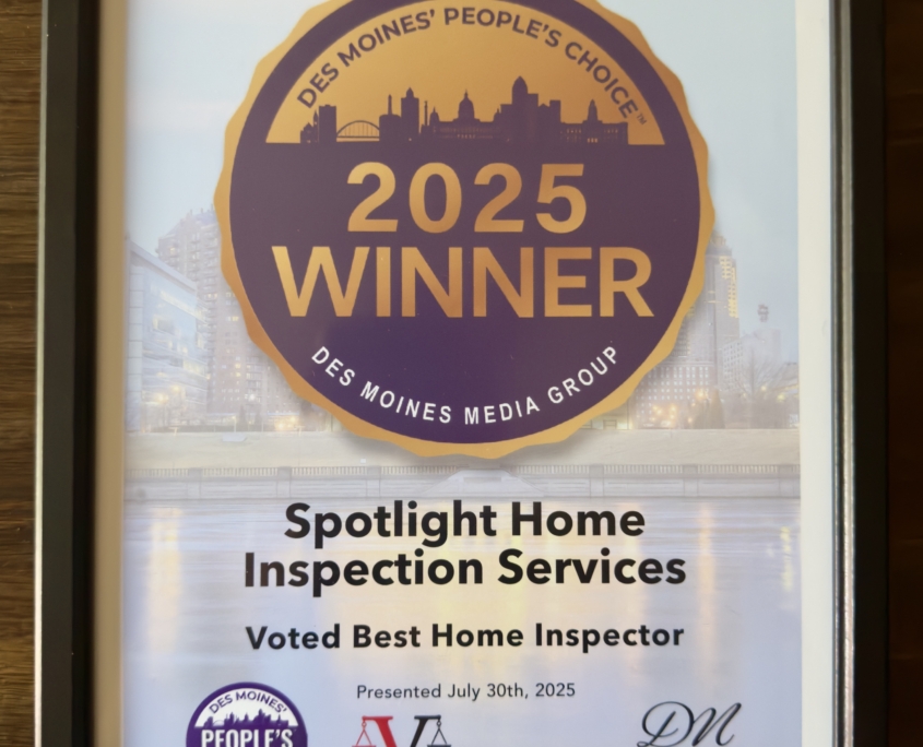 2025 Peoples Choice Awards Gold